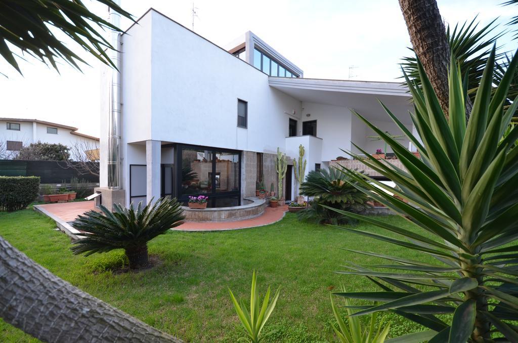 Acquamarina Hotel Чивитавекия Екстериор снимка